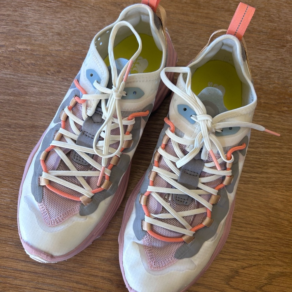 Sorel kinetic breakthru sneakers